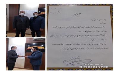 تجلیل فرماندار مرکز استان از مهدی زکی‌پور به‌عنوان خبرنگار مبتکر و موفق استان