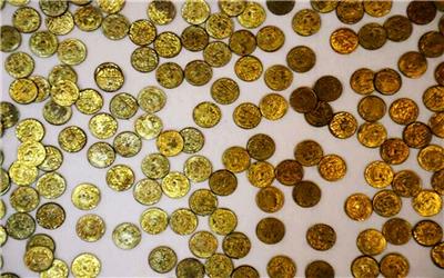 کشف 400 سکه و مجسمه تقلبی در الیگودرز