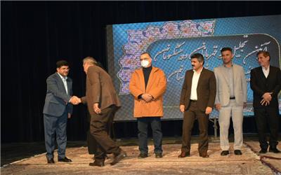 آیین تجلیل از قهرمانان و پیشکسوتان هیئت شنای لرستان