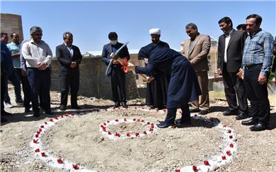 کلنگ ساختمان اداری بیمه سلامت شهرستان دلفان بر زمین زده شد