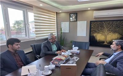 دیدار مدیرکل ستاد اجرایی فرمان امام(ره) لرستان با معاون سازمان انرژی اتمی