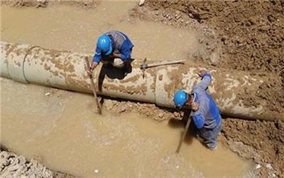 اصلاح شبکه 1/5 کیلومتر از شبکه آب شرب شهر خرم آباد