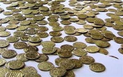 کلاهبرداران سکه‌های تقلبی در الیگودرز دستگیر شدند