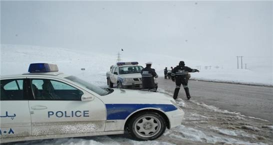 حضور فعال و شبانه روزی پلیس درگردنه های برف گیر لرستان