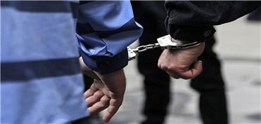 دستگیری فروشنده تجهیزات تقلب کنکور در لرستان
